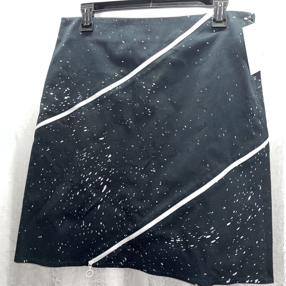 Worth Women's Skirt Black w/ White Zippers Size 6